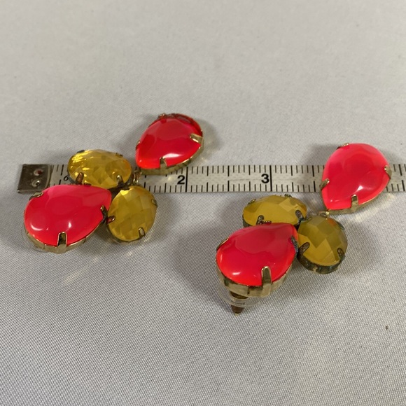 Vintage 80’s hot pink and yellow rhinestone earrings - Picture 5 of 8
